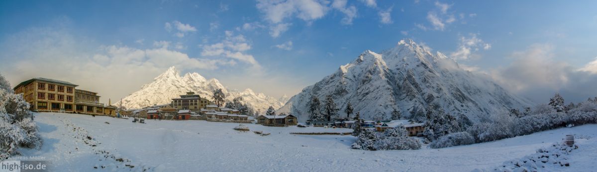 Tengboche im Schnee Panorama