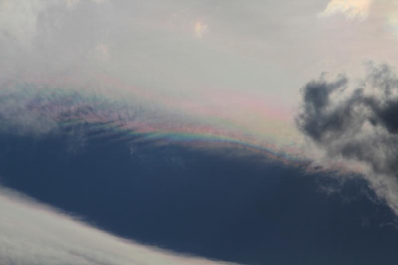 Irisierende Wolken