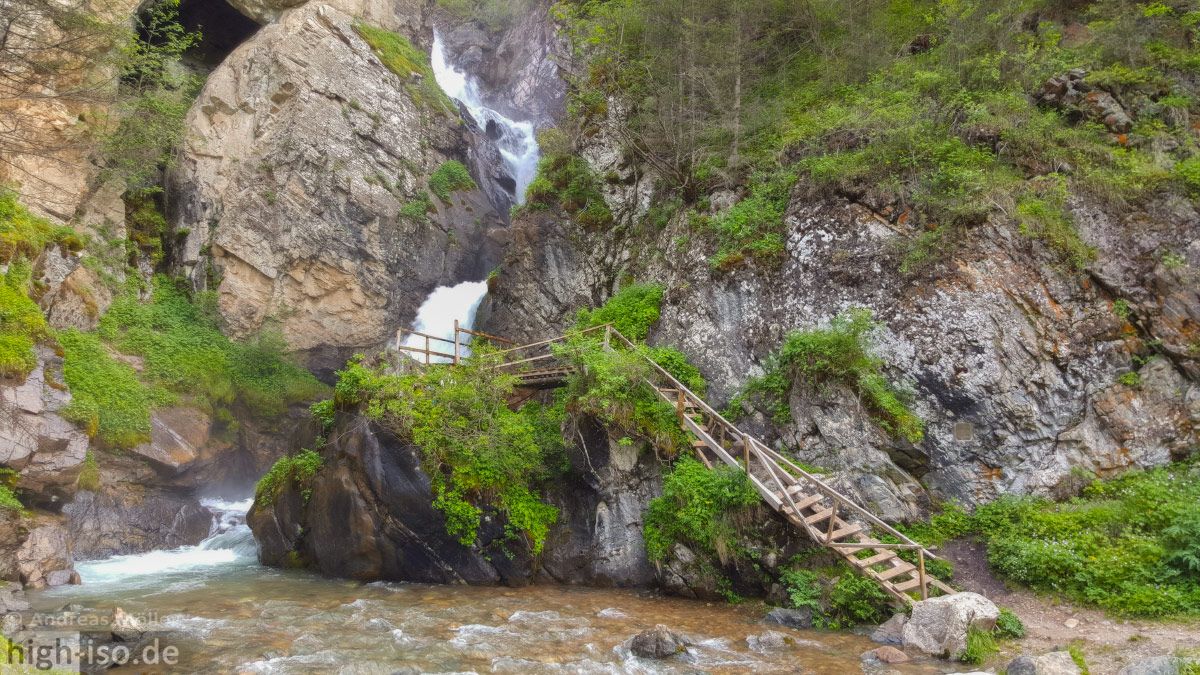 Bären-Wasserfall